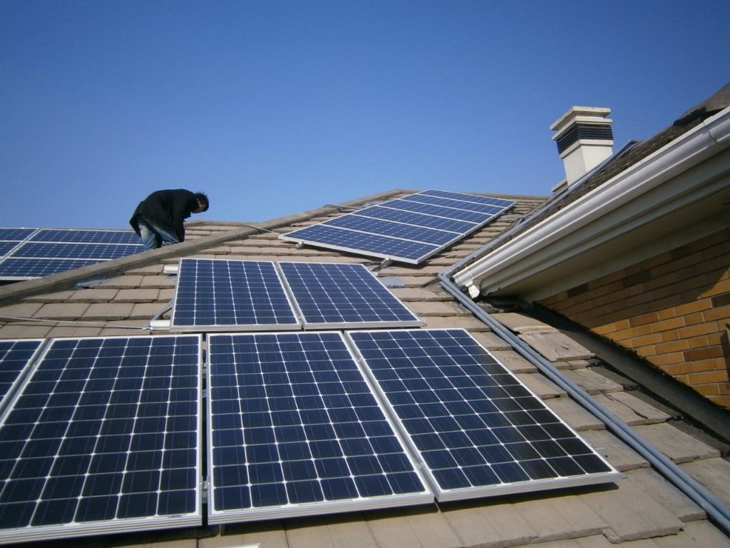 中國分布式光伏發電等可再生能源迎高速增長(圖1) 中國分布式光伏發電等可再生能源迎高速增長(圖1)